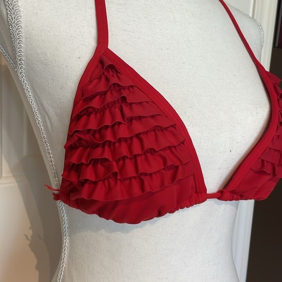 CR Acqua Red Ruffled Bikini Top - Picture 2 of 6